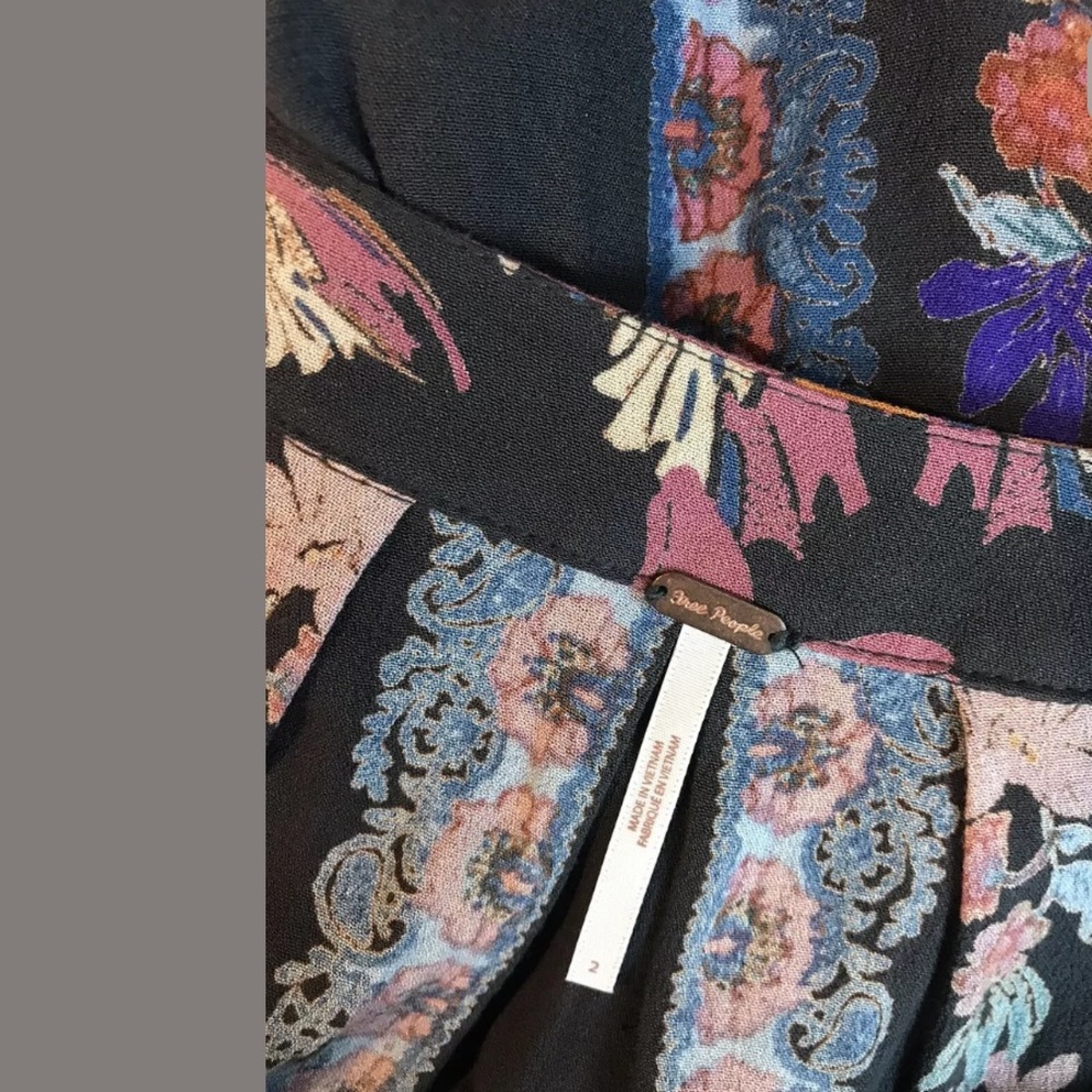 FREE PEOPLE Violet Hill Floral Printed Tunic Top Shirt VNeck pink purple Anthro - Picture 12 of 15